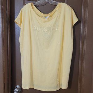 Penningtons Yellow Sunshine embroidered graphic short sleeve tshirt new with tag